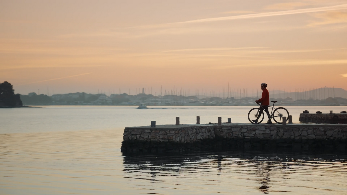 Cycling Through the City: Discovering Beauty in Everyday Routes